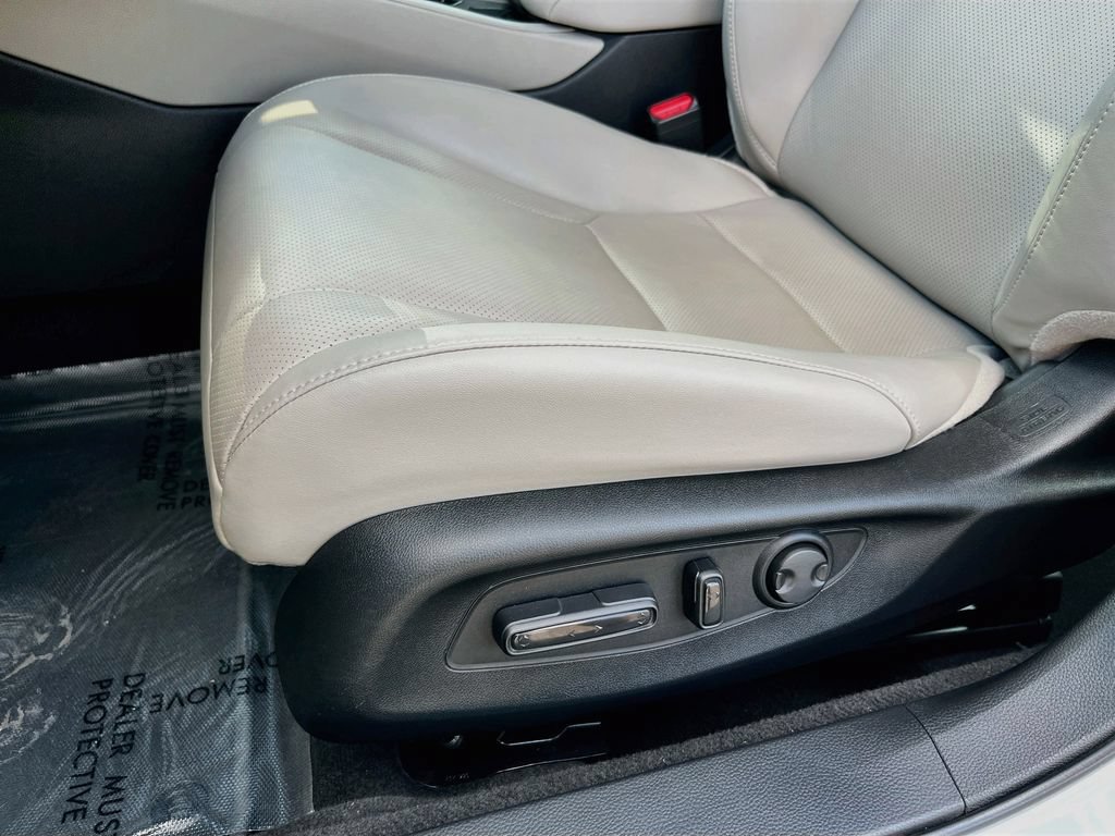Used 2025 Honda Accord EX-L image 17