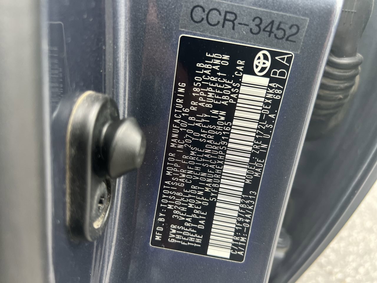 Used 2017 Toyota Corolla LE FWD image 36