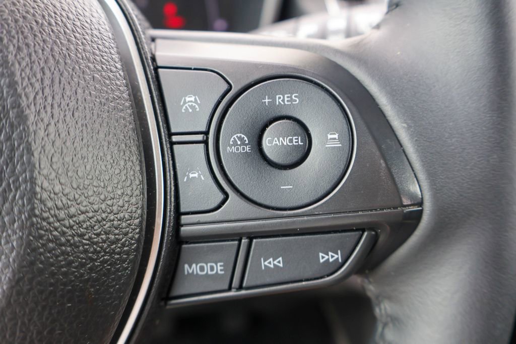 Used 2024 Toyota Corolla Cross XLE w/ Convenience Package FWD image 15