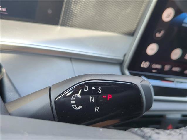 New 2026 Volkswagen Tiguan SE R-Line FWD image 24