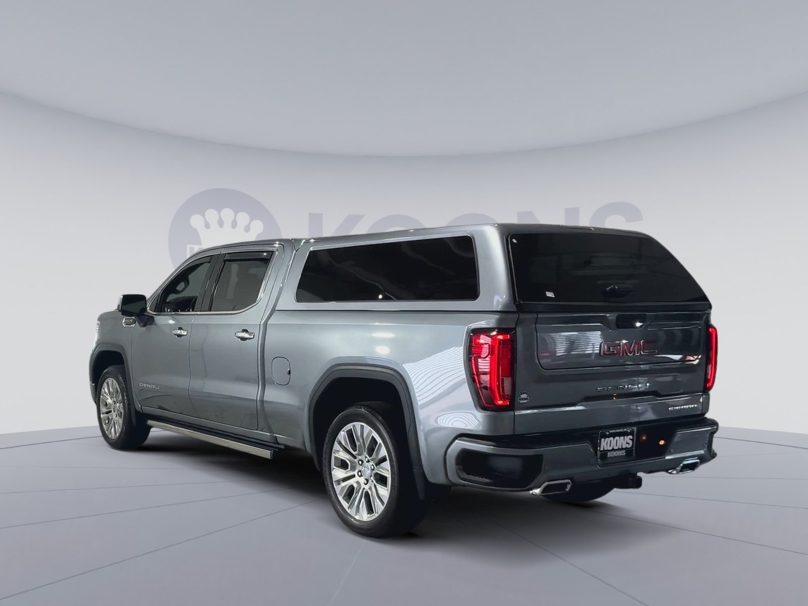 Used 2020 GMC Sierra 1500 Denali w/ Denali Ultimate Package AWD/4WD image 11
