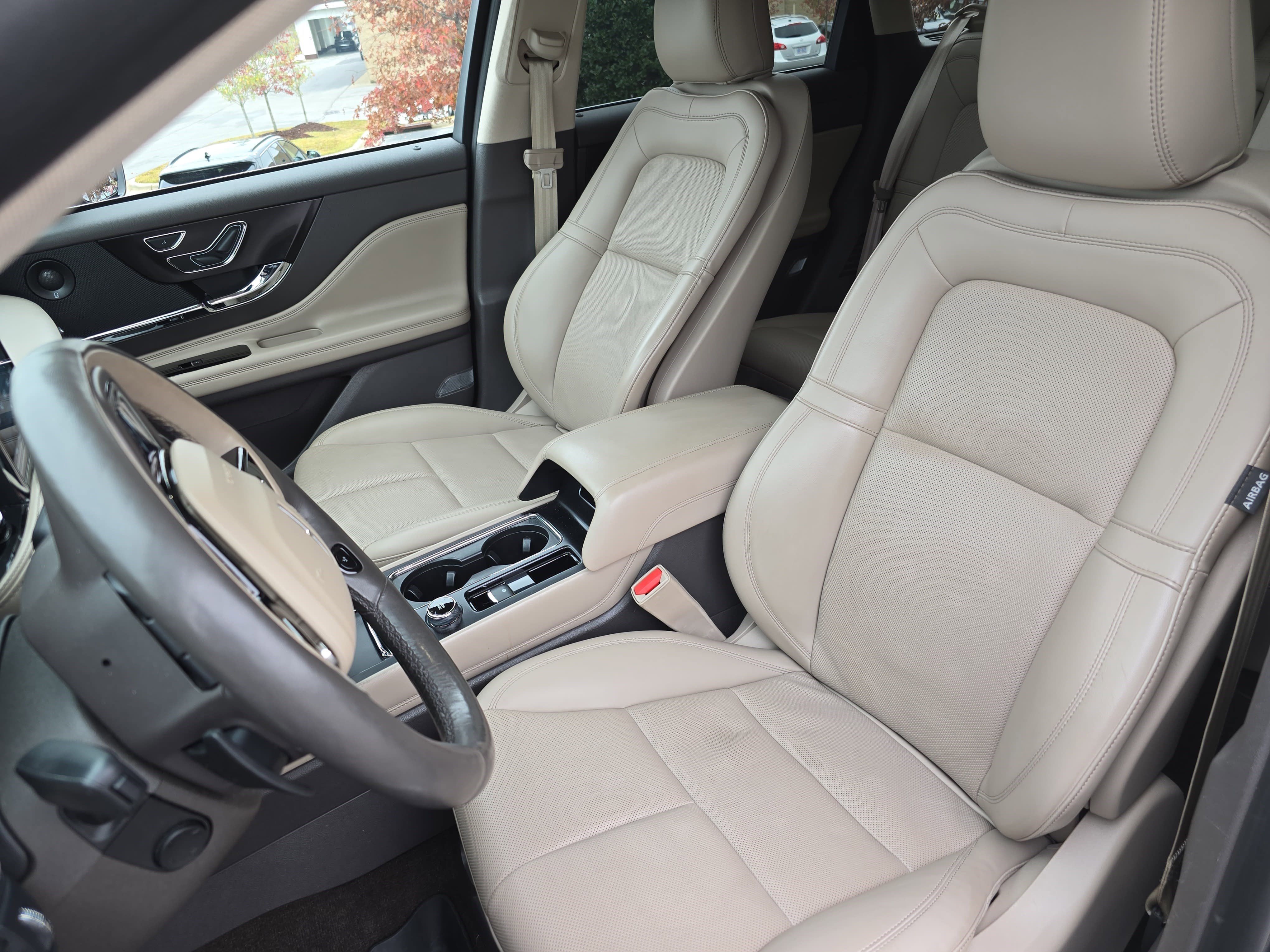 Certified 2021 Lincoln Corsair Reserve image 14