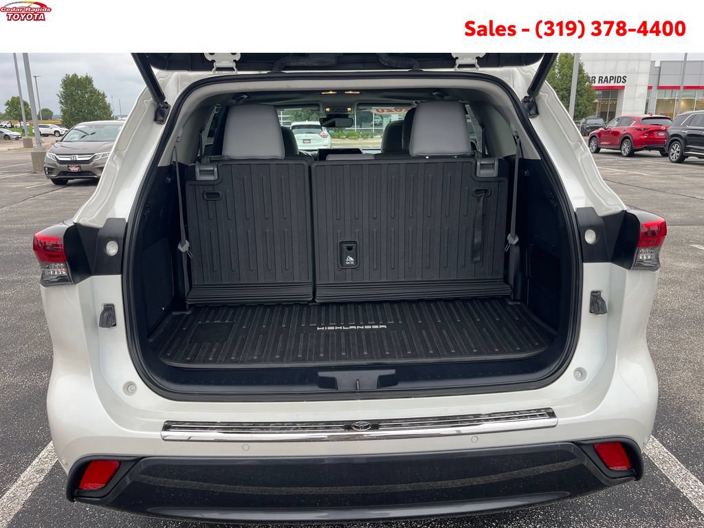 Certified 2020 Toyota Highlander Limited AWD/4WD image 6