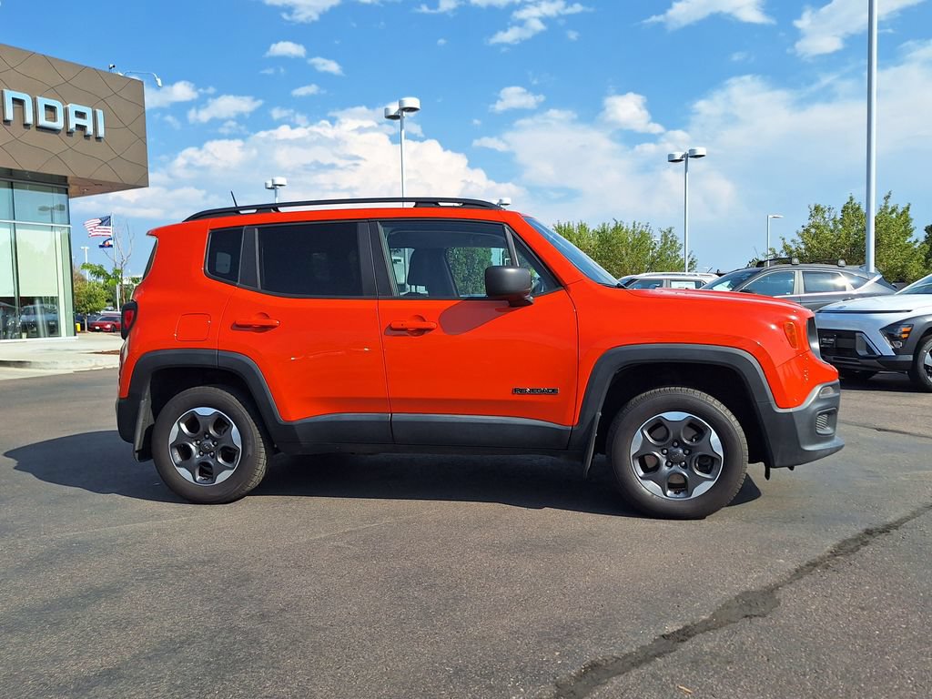 Used 2018 Jeep Renegade Sport w/ Power & Air Group AWD/4WD image 2