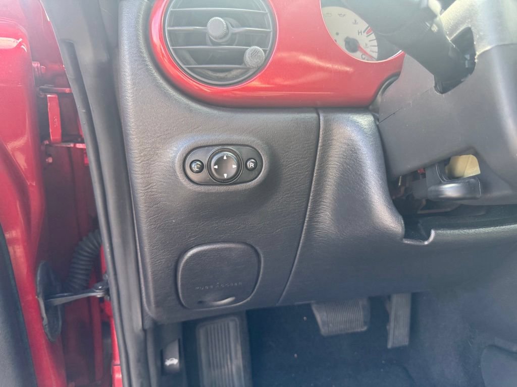 Used 2005 Chrysler PT Cruiser Touring FWD image 16