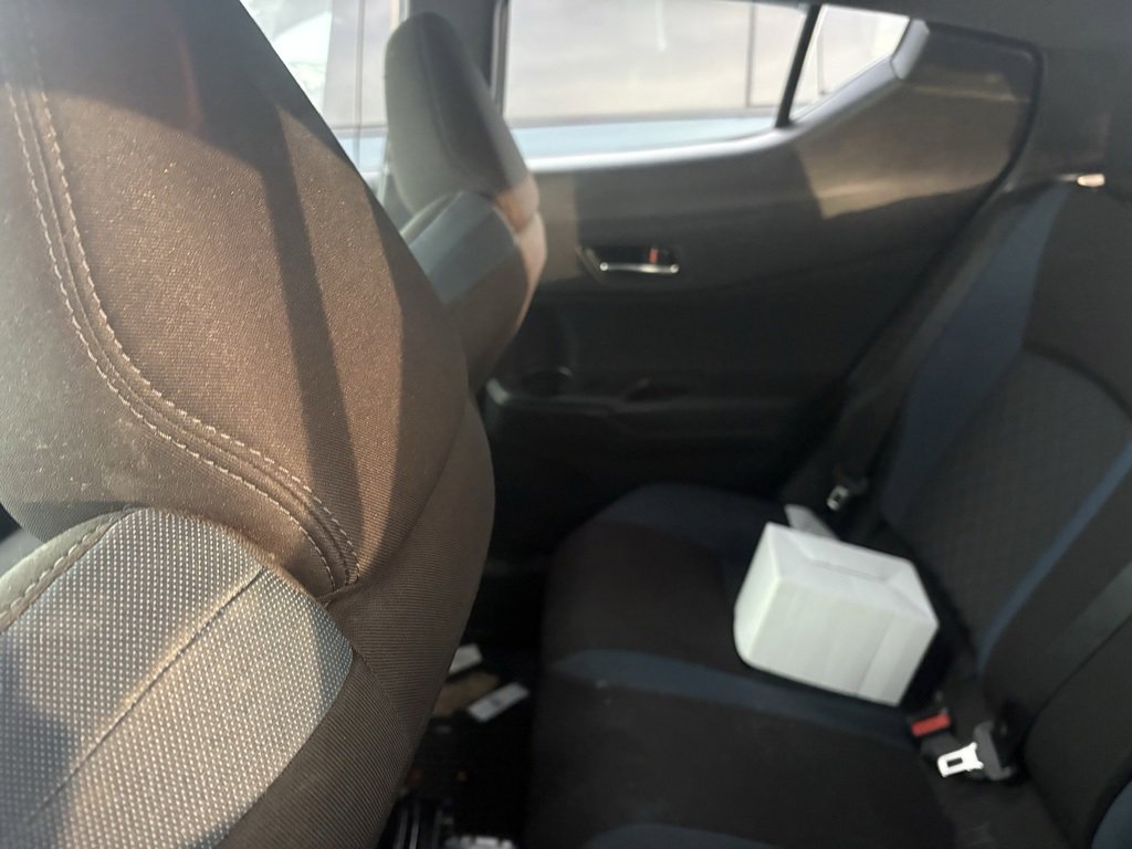 Used 2021 Toyota C-HR XLE image 20