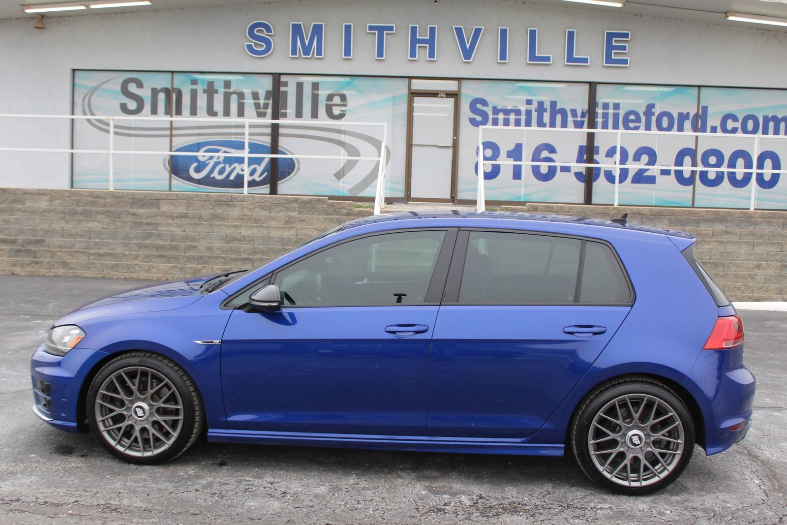 Used 2015 Volkswagen Golf R R image 5