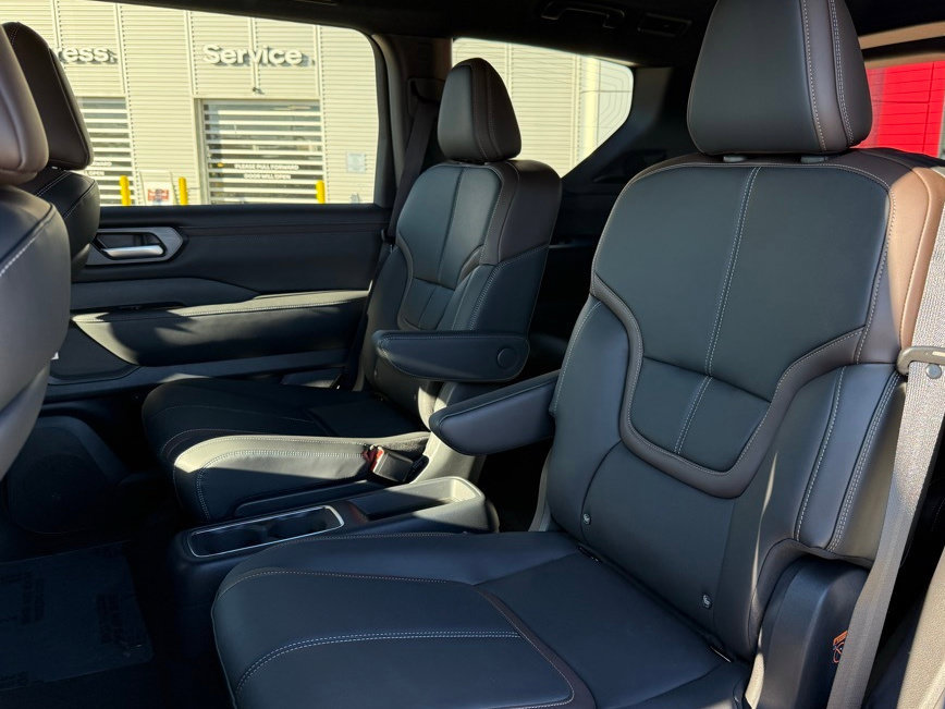New 2025 Nissan Armada SL w/ Captain's Chari Seat Package AWD/4WD image 27