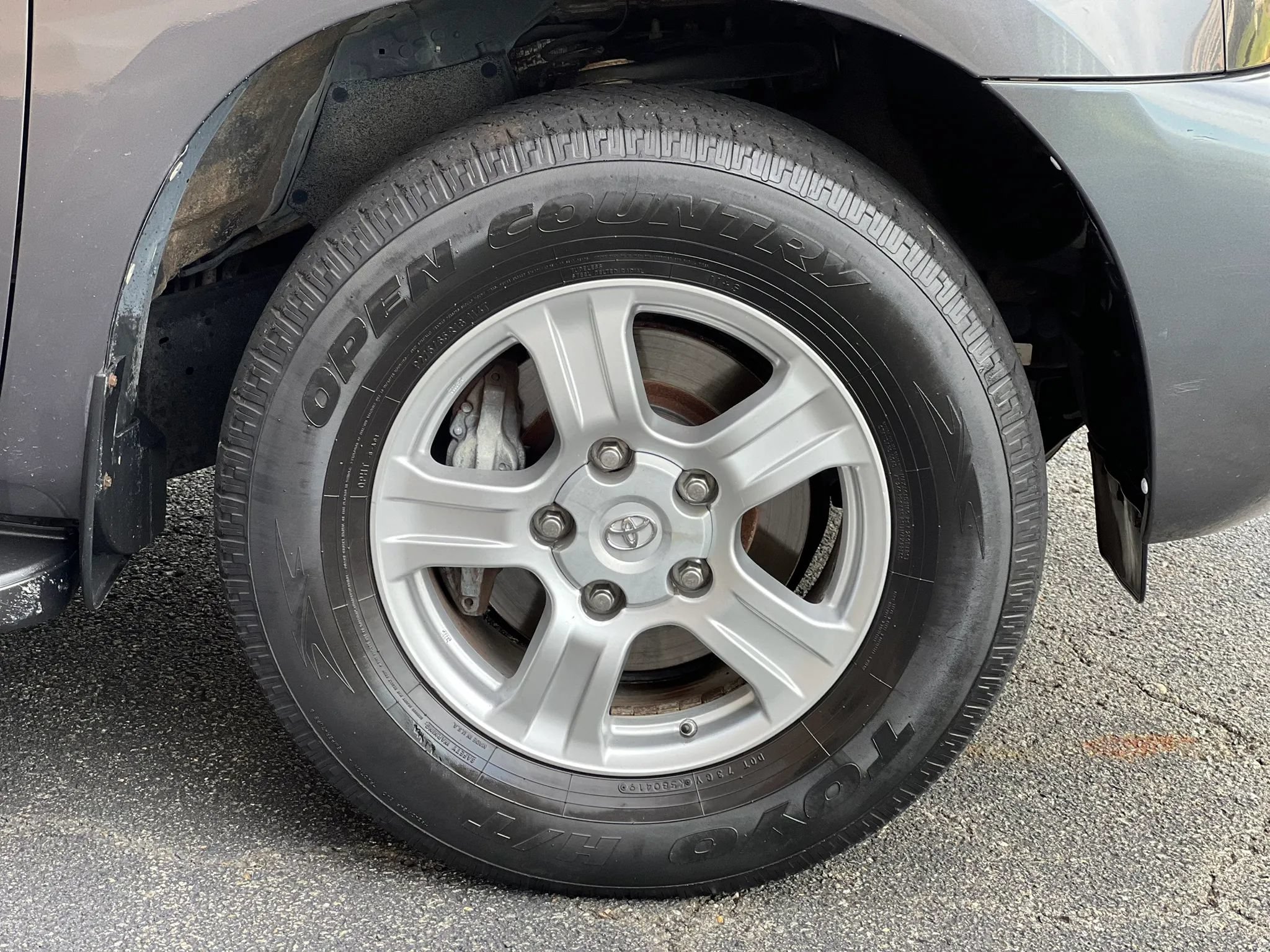 Used 2014 Toyota Sequoia SR5 RWD image 44