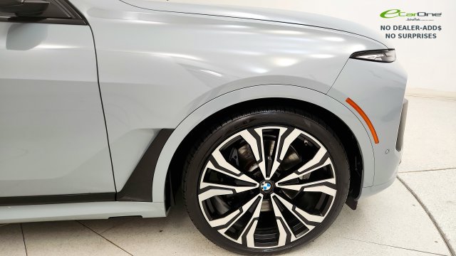Used 2023 BMW X7 xDrive40i w/ Executive Package AWD/4WD image 21