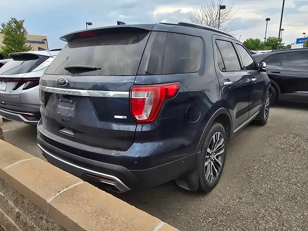 Used 2017 Ford Explorer Platinum AWD/4WD image 6