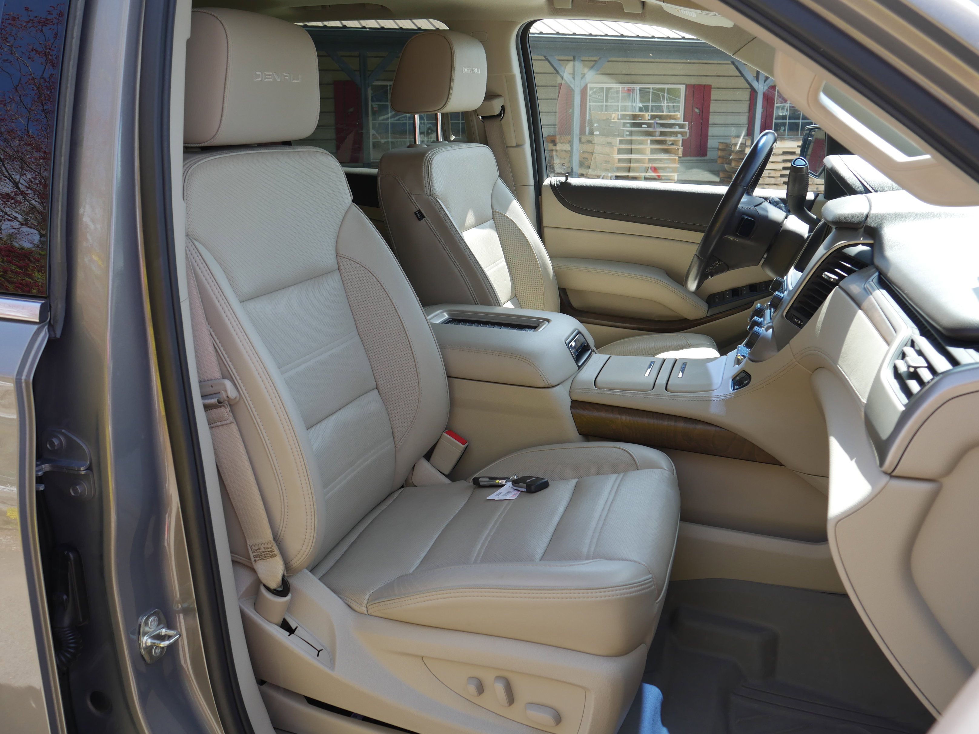 Used 2019 GMC Yukon Denali w/ Open Road Package AWD/4WD image 27