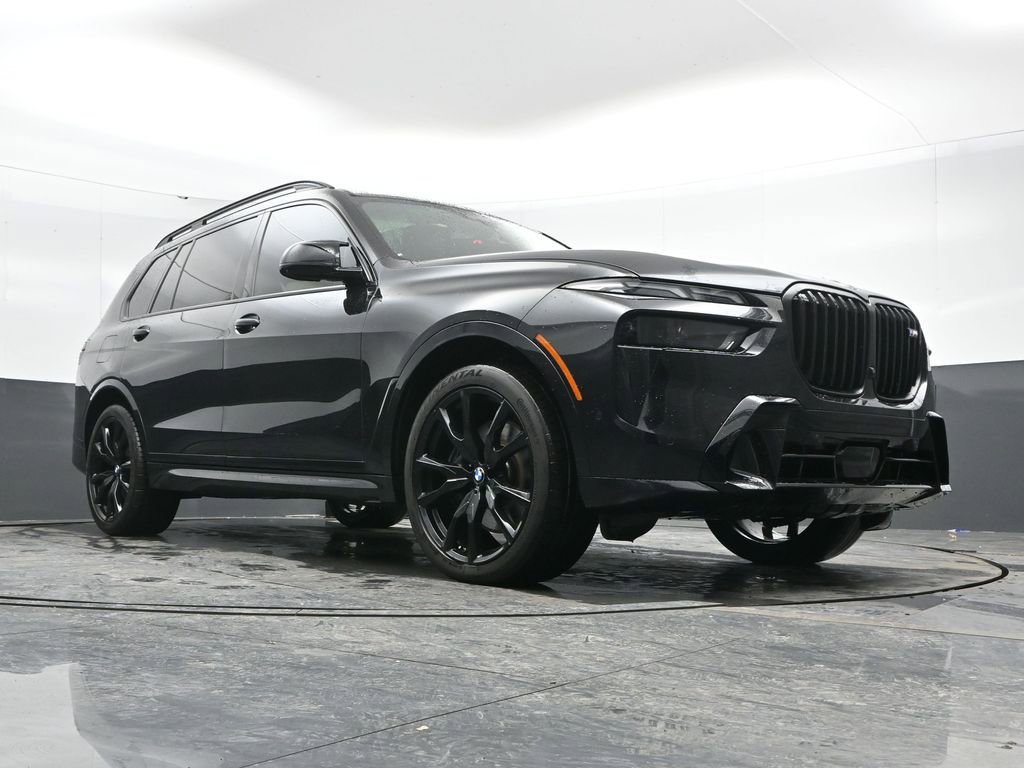 Used 2025 BMW X7 M60i image 51