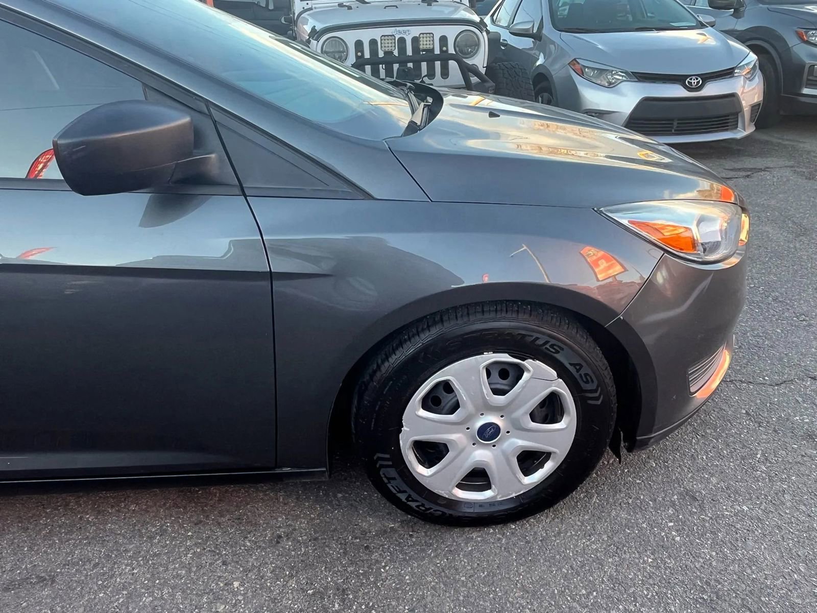 Used 2018 Ford Focus S image 24
