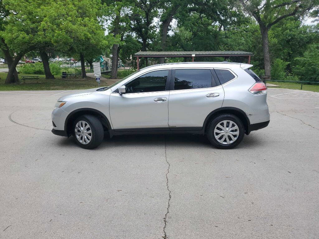 Used 2015 Nissan Rogue S AWD/4WD image 3