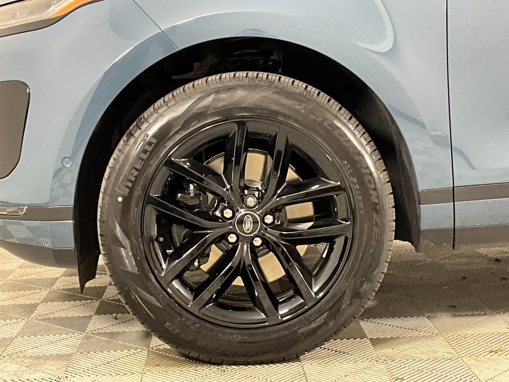 New 2026 Land Rover Range Rover Evoque S image 9