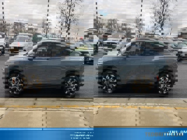 Used 2023 Ford Mustang Mach-E Premium image 4