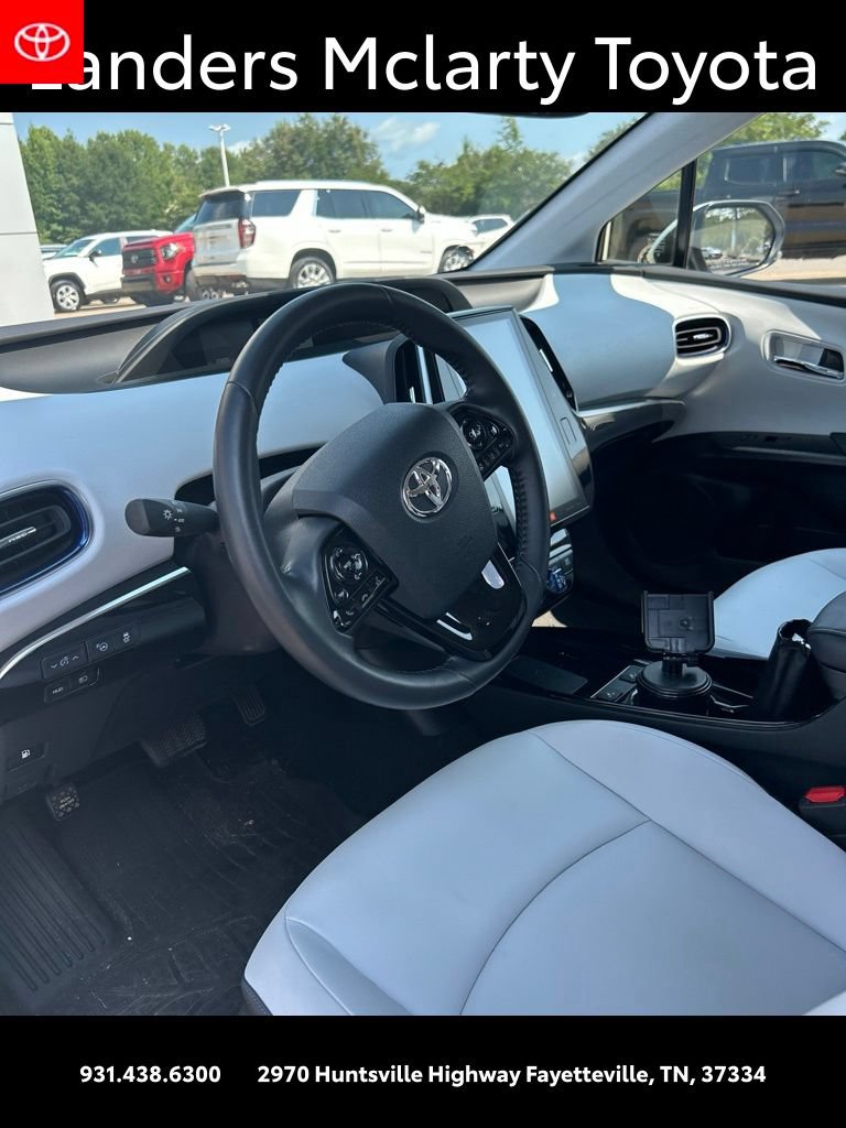 Used 2021 Toyota Prius Limited w/ Premium Convenience Package FWD image 7