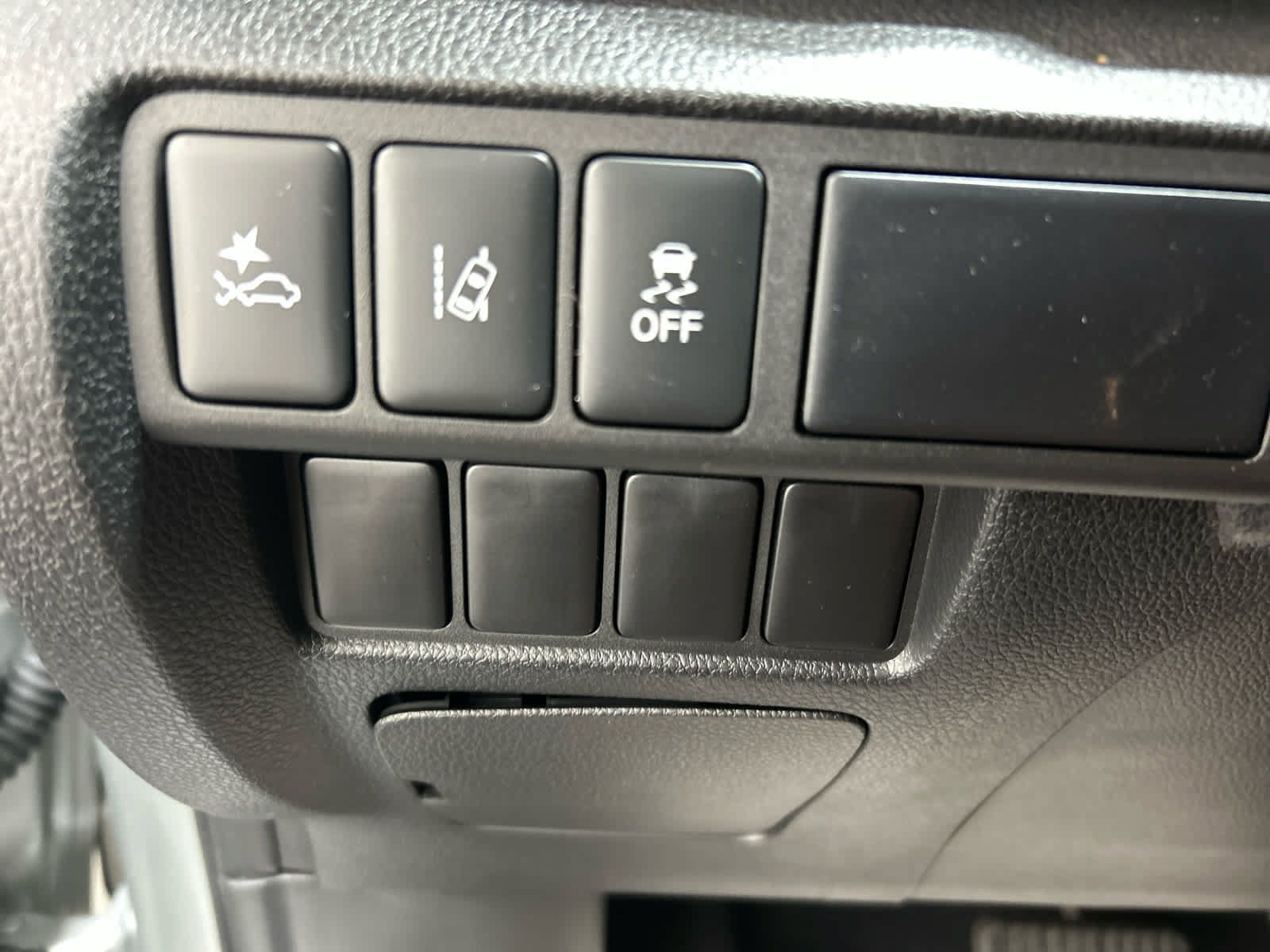 Used 2025 Mitsubishi Eclipse Cross LE AWD/4WD image 21