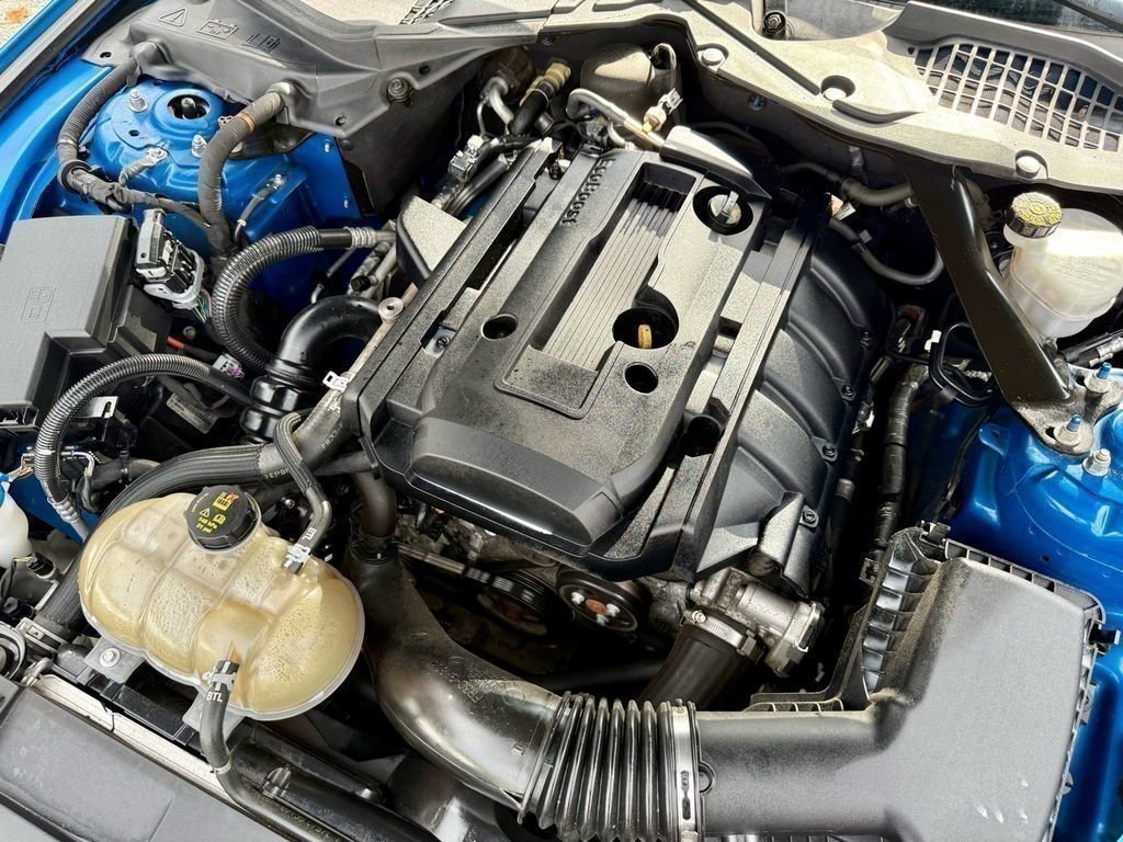 Used 2020 Ford Mustang Premium image 7