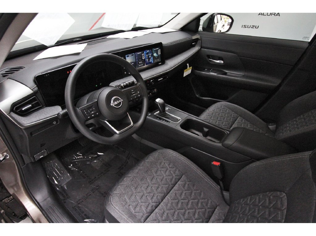 Used 2026 Nissan Kicks SV FWD image 12
