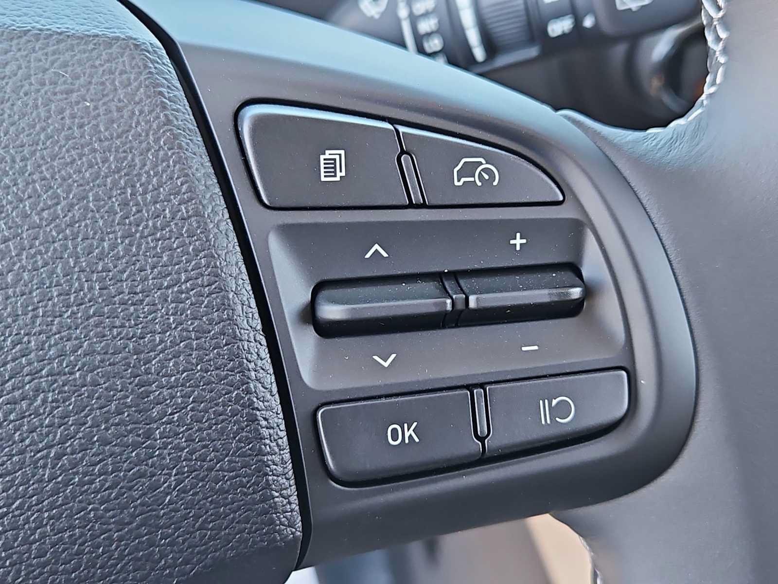 Certified 2026 Hyundai Venue SEL FWD image 24