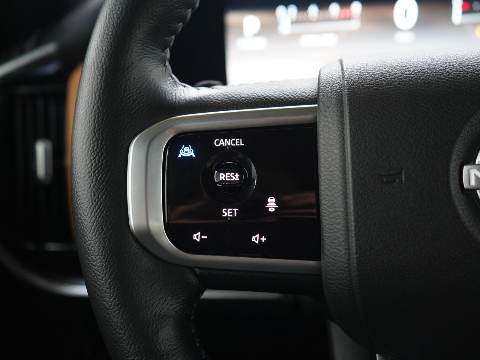 Certified 2025 Nissan Armada SL AWD/4WD image 28