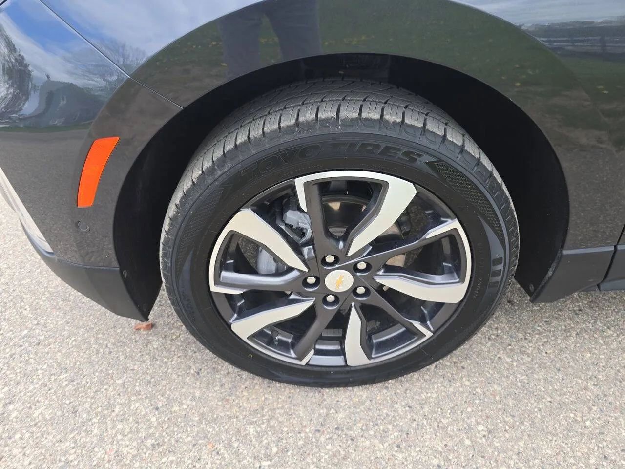 Used 2022 Chevrolet Equinox Premier AWD/4WD image 11
