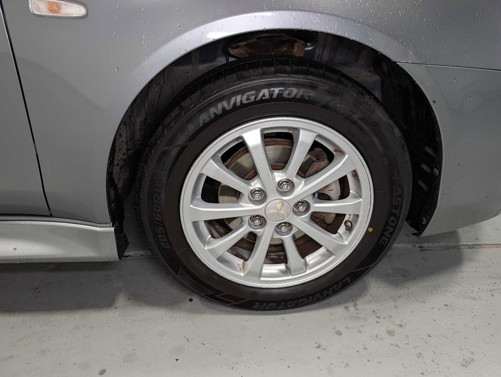 Used 2014 Mitsubishi Lancer ES FWD image 3