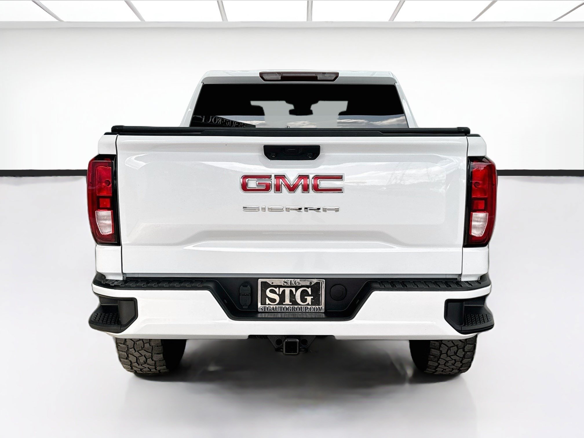 Used 2024 GMC Sierra 1500 Elevation AWD/4WD image 5