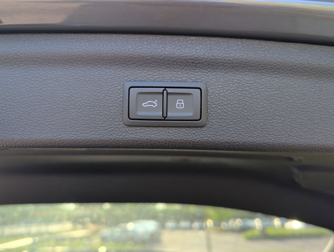 New 2025 Audi Q3 2.0T Premium image 29