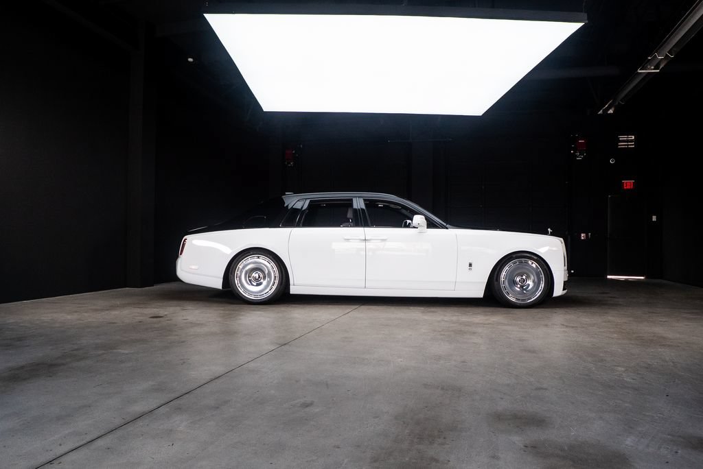 Used 2019 Rolls-Royce Phantom Sedan RWD image 11