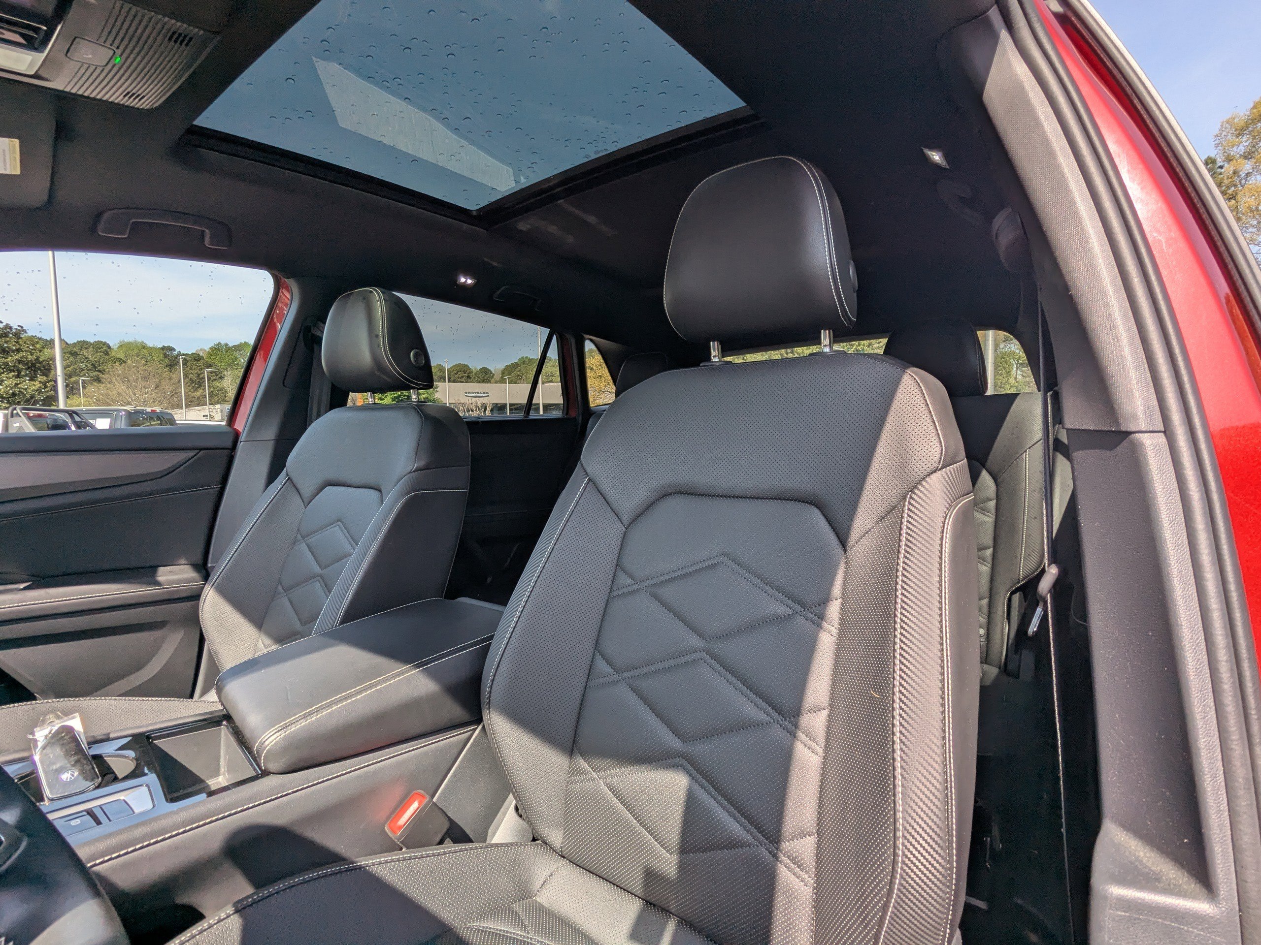 Used 2024 Volkswagen Atlas Cross Sport SE w/ Panoramic Sunroof Package image 10