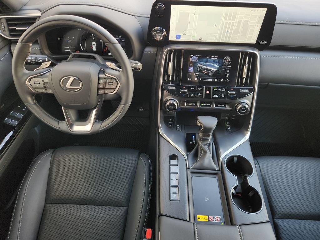 Certified 2026 Lexus LX 600 4WD w/ Appearance Package image 27