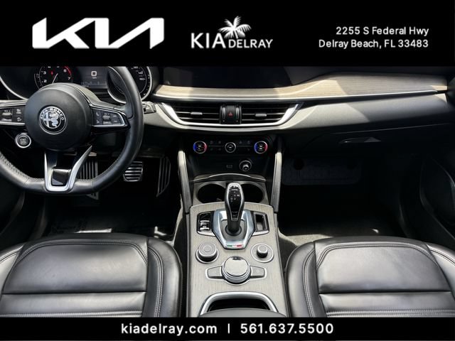Used 2020 Alfa Romeo Stelvio Ti Lusso AWD/4WD image 14