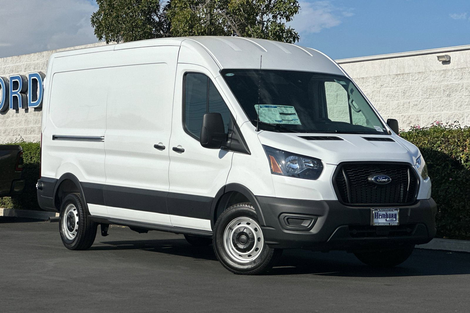 New 2025 Ford Transit 250 148 Medium Roof w/ Load Area Protection Package