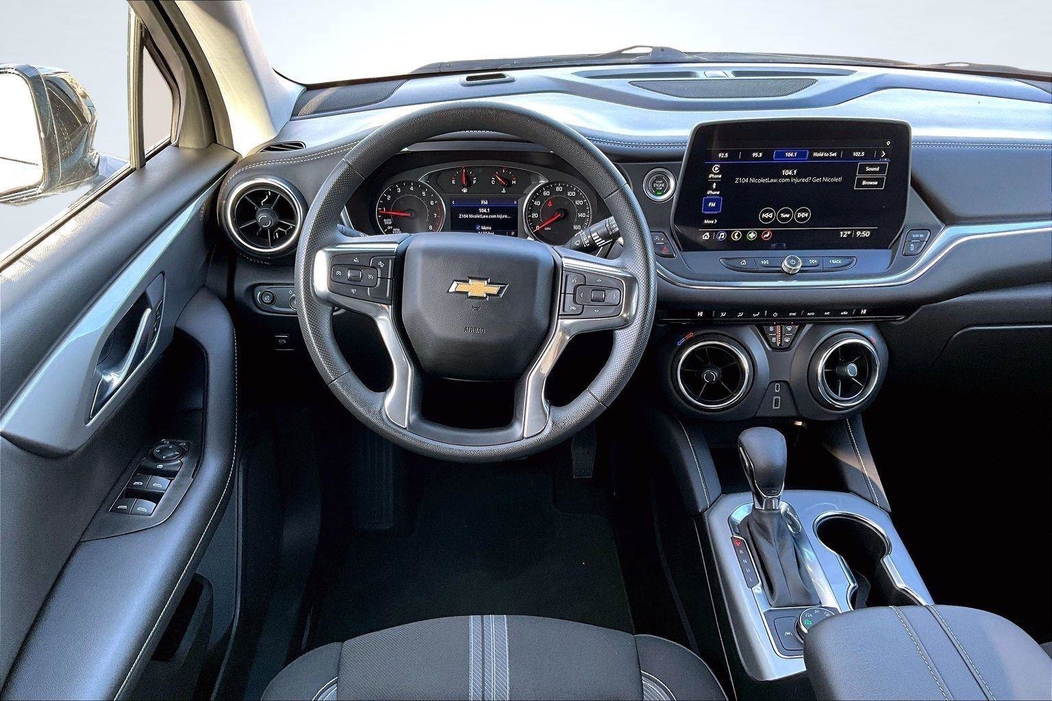 Used 2023 Chevrolet Blazer LT w/ Driver Confidence Package image 6