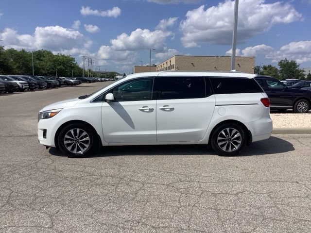 Used 2015 Kia Sedona SX FWD image 2