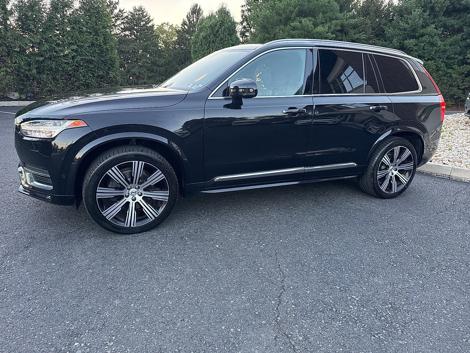 Used 2022 Volvo XC90 T6 Inscription w/ Advanced Package AWD/4WD image 14