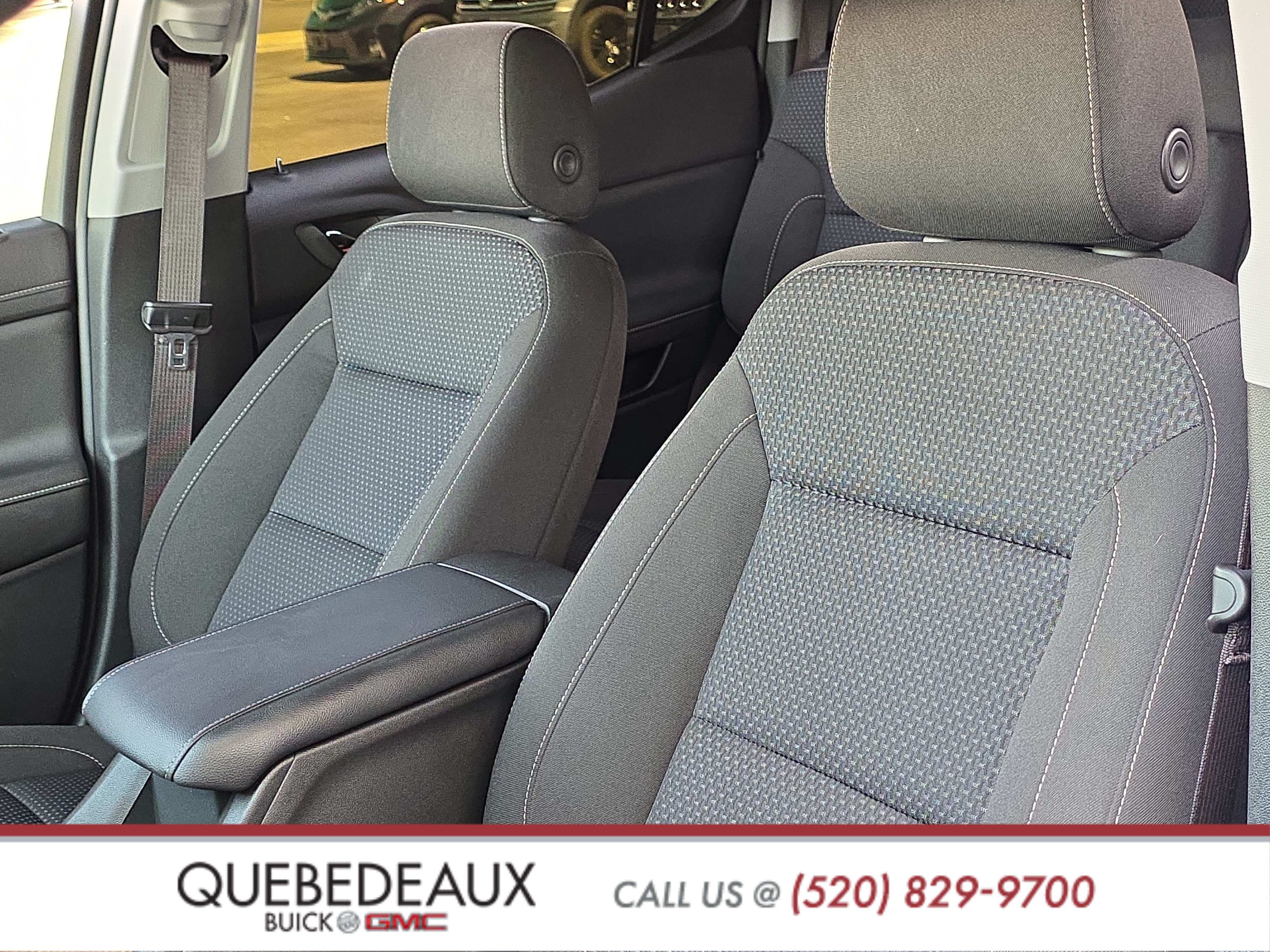 Used 2023 GMC Acadia SLE w/ Elevation Edition FWD image 11