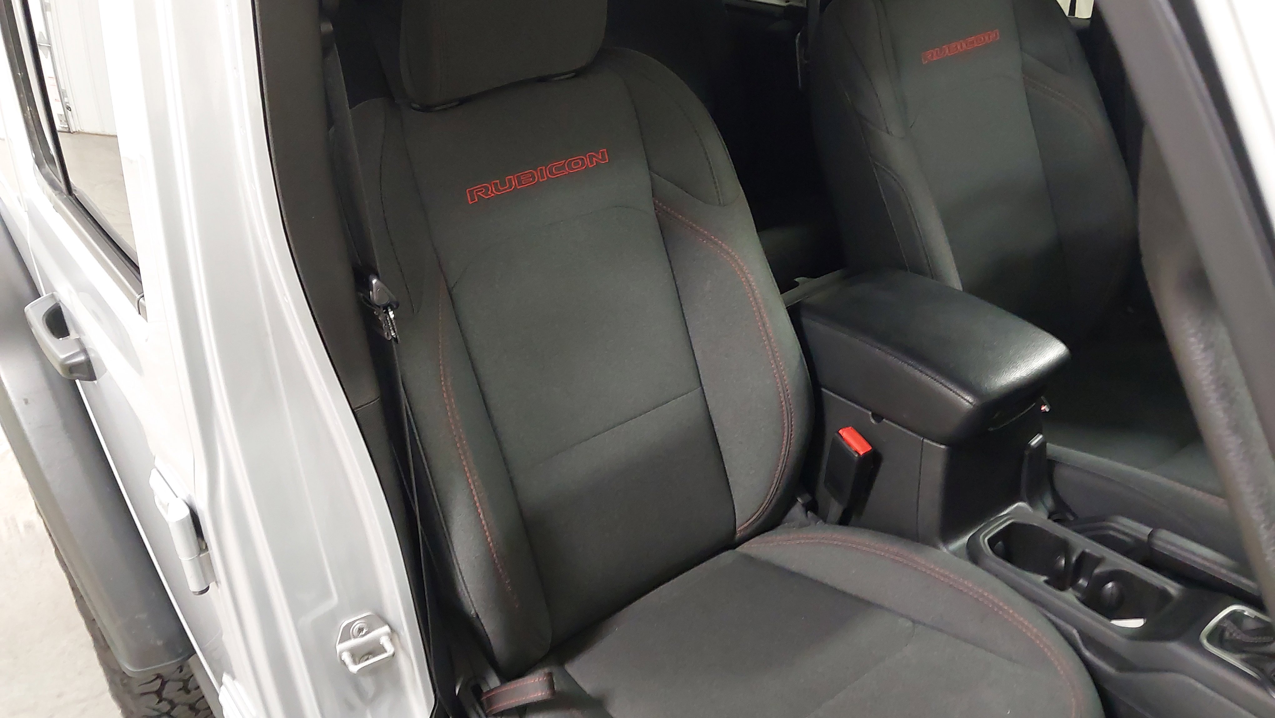 Used 2024 Jeep Wrangler Rubicon image 28