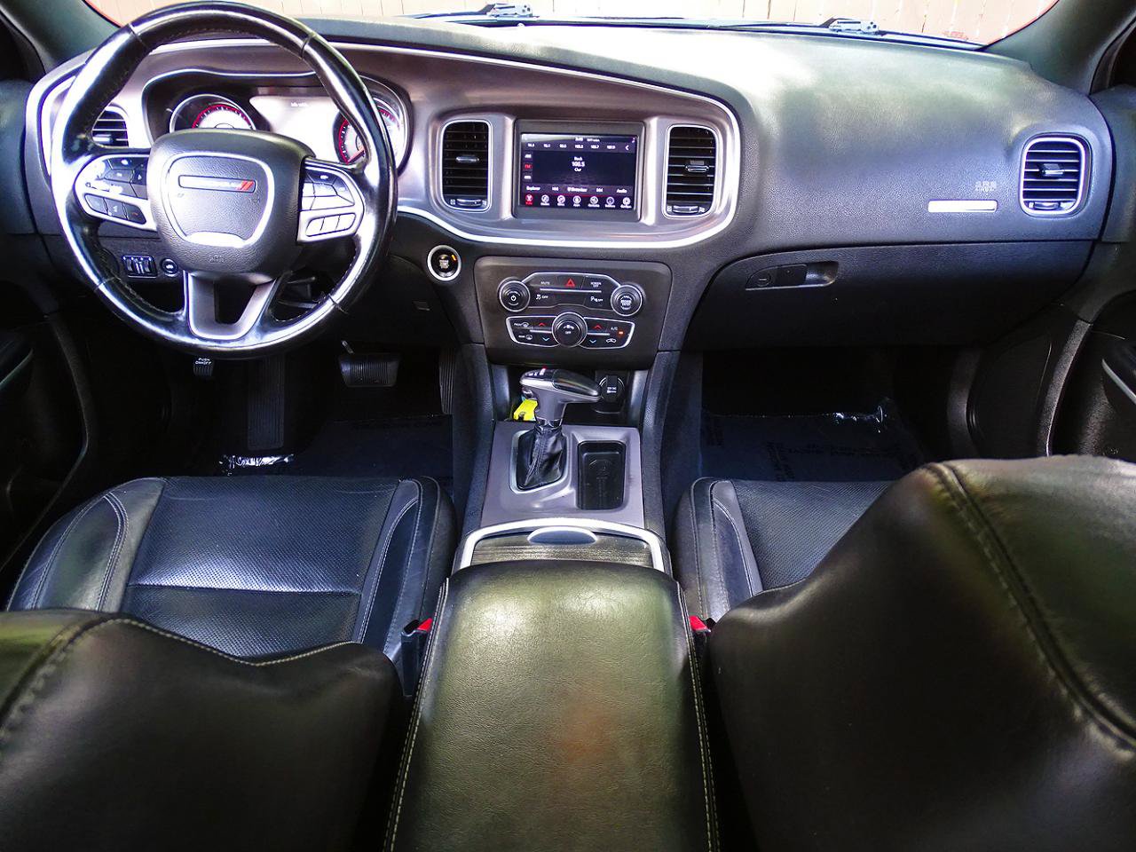 Used 2021 Dodge Charger SXT w/ Leather Interior Group RWD image 28