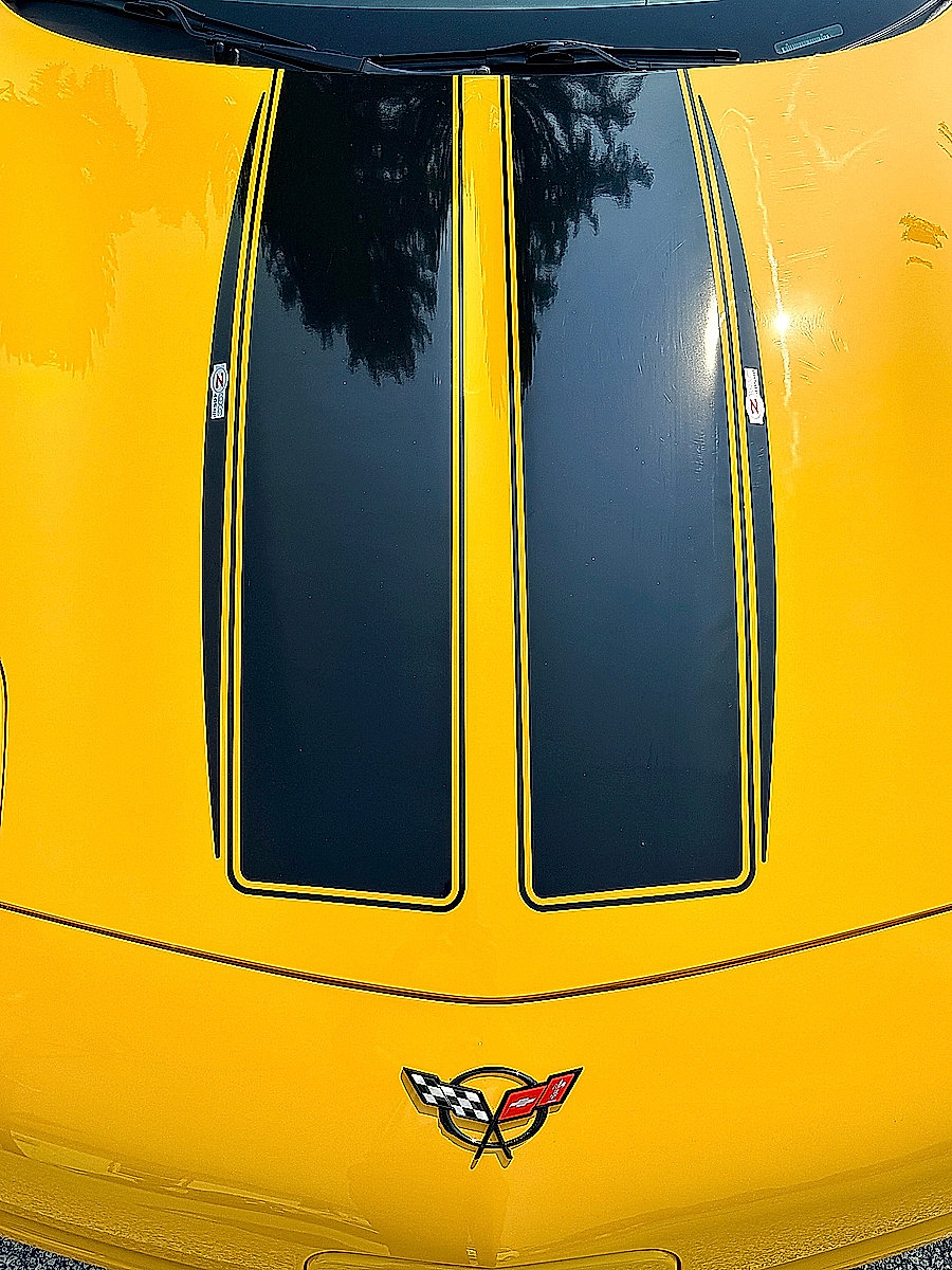 Used 2004 Chevrolet Corvette Z06 w/ Memory Package RWD image 15