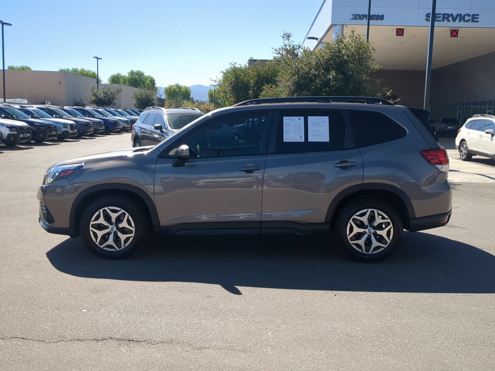 Certified 2024 Subaru Forester Premium AWD/4WD image 2