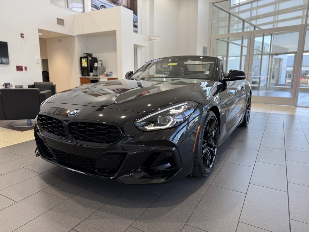 Used 2024 BMW Z4 sDrive30i image 1