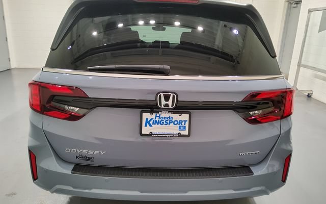 Certified 2026 Honda Odyssey Touring image 6
