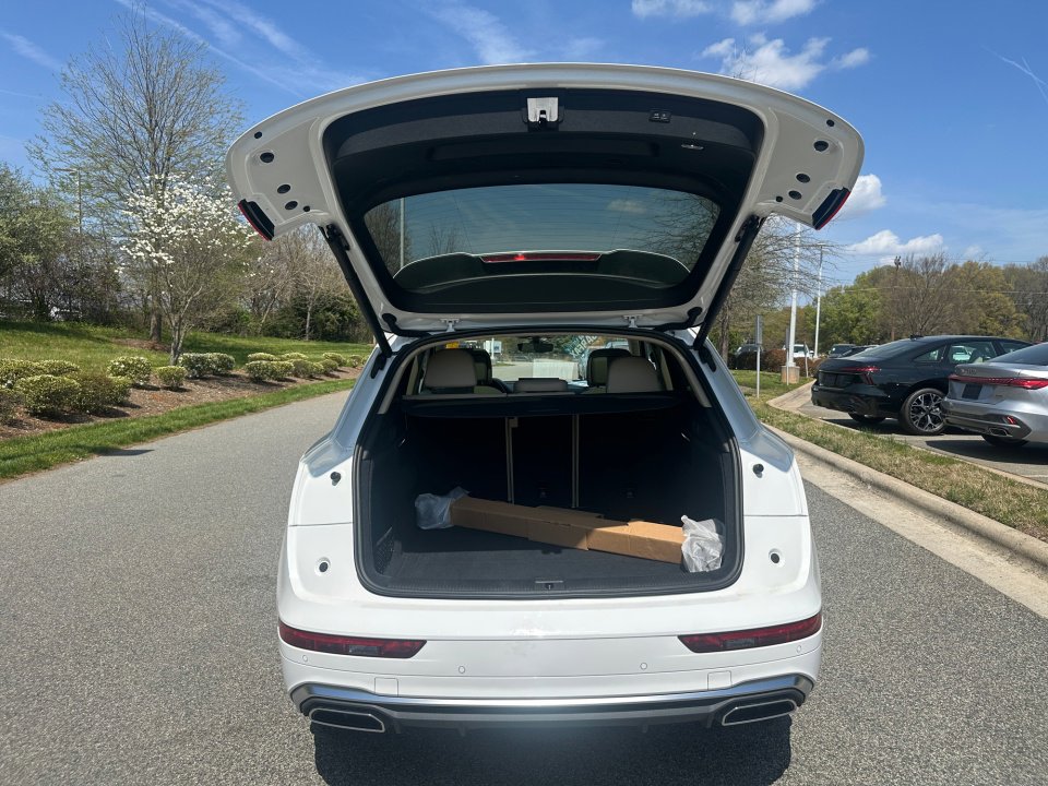 Certified 2023 Audi Q5 2.0T Premium w/ Convenience Package image 14