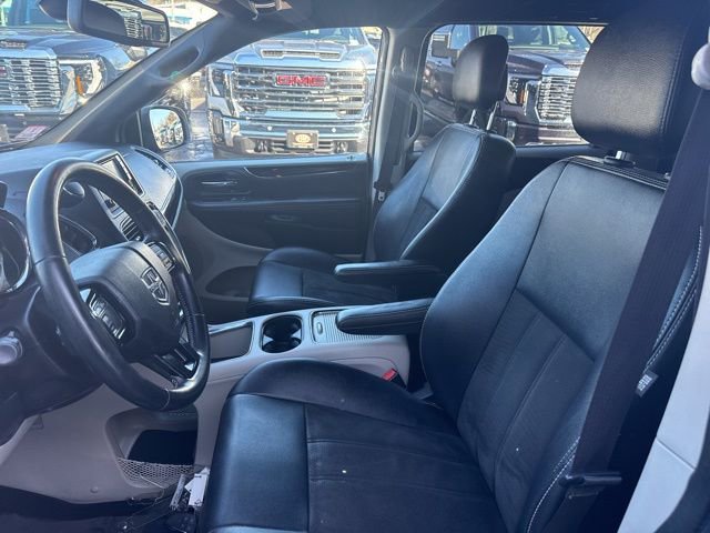 Used 2019 Dodge Grand Caravan SXT image 23