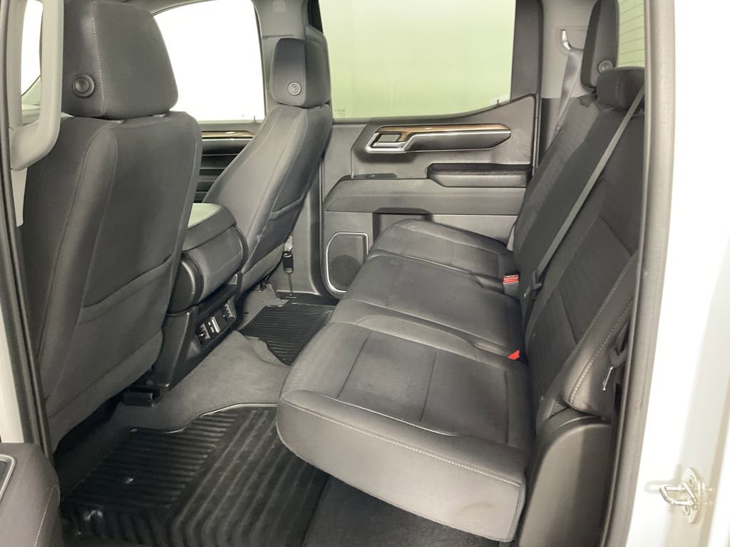 Used 2023 Chevrolet Silverado 1500 LT AWD/4WD image 19