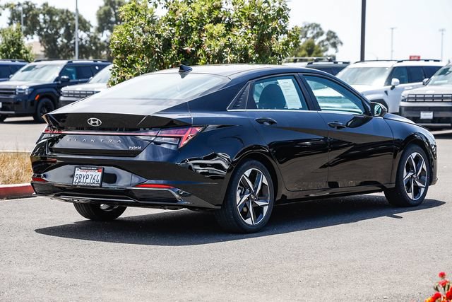 Certified 2022 Hyundai Elantra Limited FWD image 5